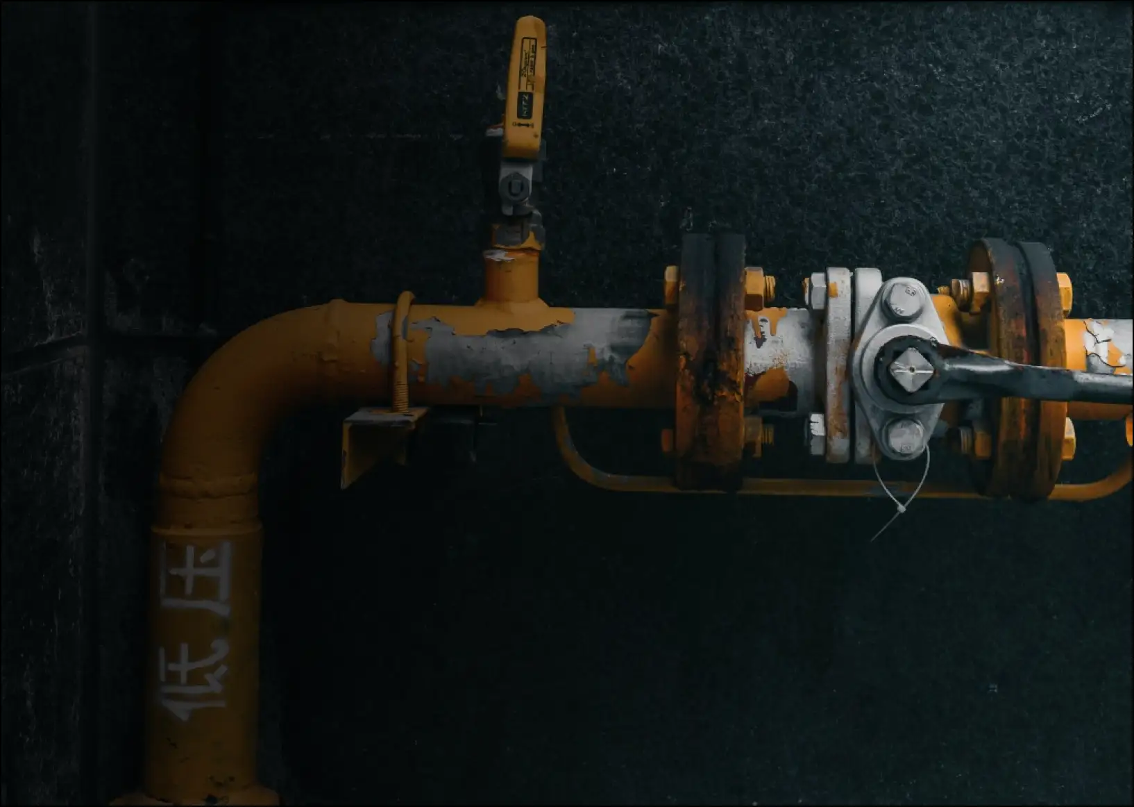Industrial pipework